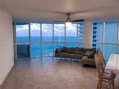 6301 Collins Ave #2003 Miami Beach, FL 33141