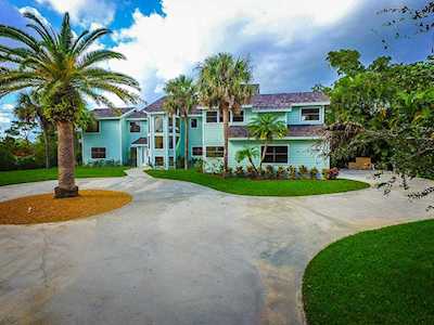 3820 NE Kestral Drive Jensen Beach, FL 34957