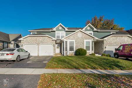 1042 Georgian Place Bartlett, IL 60103