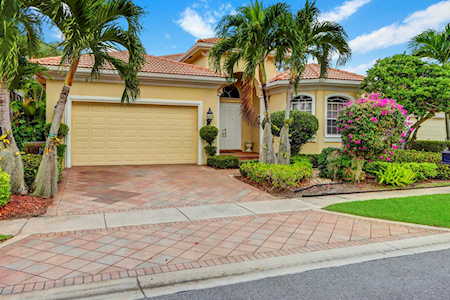 4139 NW Briarcliff Circle Boca Raton, FL 33496