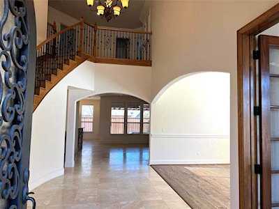 8004 Canyon Oak Drive North Richland Hills, TX 76182