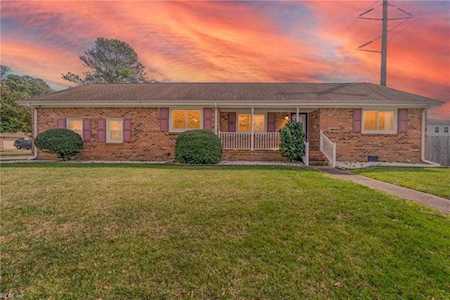 436 Longleaf Rd Virginia Beach, VA 23454