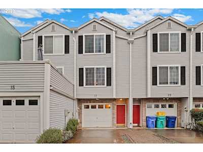 17 S Hamilton ST Portland, OR 97239