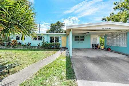 428 Gull Court North Palm Beach, FL 33408