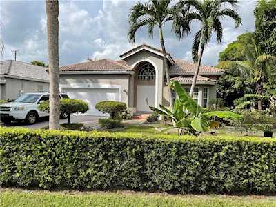 7091 E Tropical Way Plantation, FL 33317