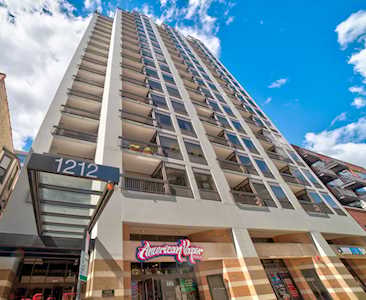 1212 N Wells St #301 Chicago, IL 60610