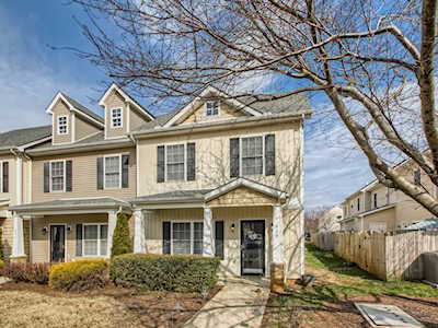 404 John Deere Dr Murfreesboro, TN 37128