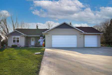 1997 Jacobsen Rd Neenah, Village of Fox Crossing, WI 54956-1888