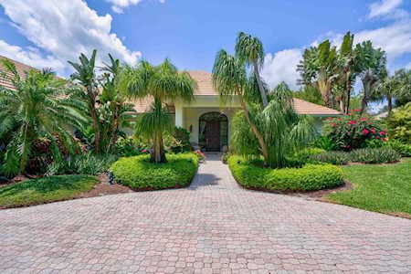 18625 SE Village Circle Tequesta, FL 33469