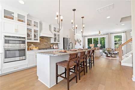 4028 Hidden Oaks Dr Charlotte, NC 28205