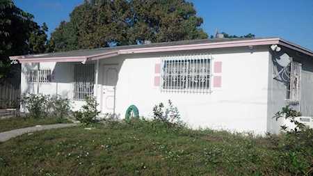 1590 NW 1st Court #1 Boynton Beach, FL 33435