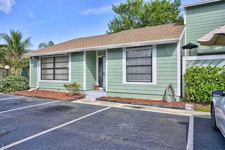 706 Stonewood Court #18c Jupiter, FL 33458