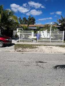 3741 NW 1st St Miami, FL 33126