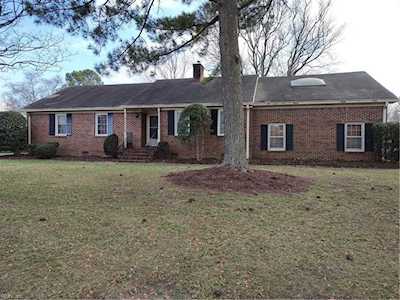 820 Boxhill Rd Virginia Beach, VA 23464