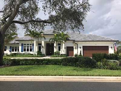 181 SE Fiore Bello Port Saint Lucie, FL 34952