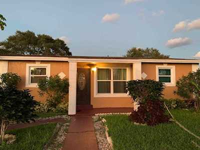 235 NW 28th Avenue Boynton Beach, FL 33435