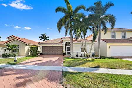 3665 Miramontes Circle Wellington, FL 33414