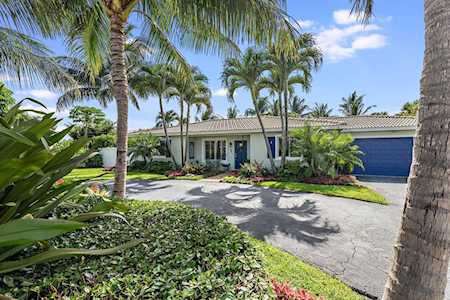 7813 Pine Tree Lane Lake Clarke Shores, FL 33406