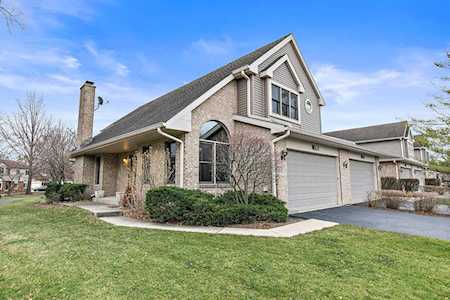 735 N Walden Dr Palatine, IL 60067