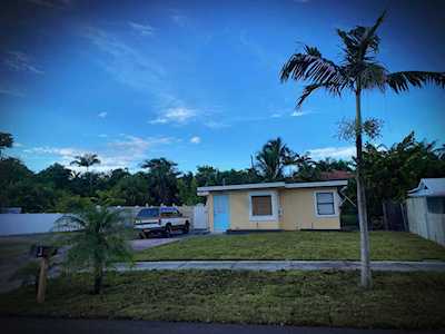 825 N N Lake Avenue Delray Beach, FL 33483