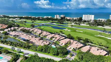 2373 Harbour Oaks Dr Longboat Key, FL 34228