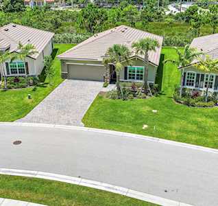 4464 NW King Court Jensen Beach, FL 34957