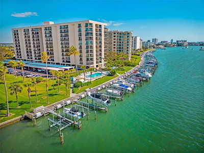 690 Island WAY #409 Clearwater, FL 33767