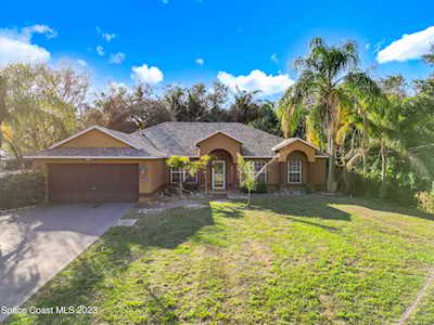 5870 Logan Avenue Cocoa, FL 32927