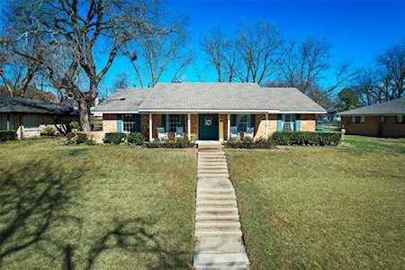 205 Point Royal Drive Rowlett, TX 75087
