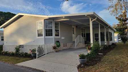 585 Sky Harbor Dr #220 Clearwater, FL 33759