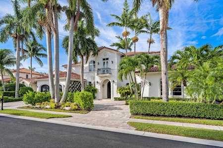 681 Hermitage Circle Palm Beach Gardens, FL 33410