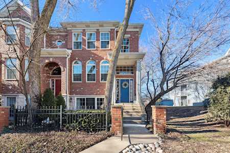 736 Prescott Ct Naperville, IL 60563