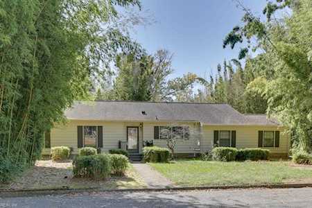 124 Tuckahoe Dr Newport News, VA 23606