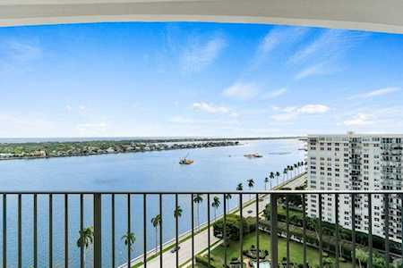1701 S Flagler Drive #Ph4 West Palm Beach, FL 33401