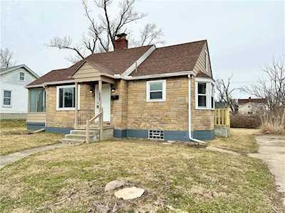 1823 Fieldstone Drive Dayton, OH 45414