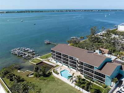 53 W Bay Heights Rd #307 Englewood, FL 34223