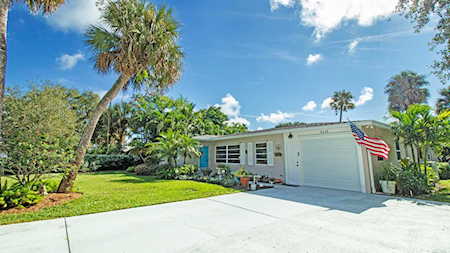 8208 SE Coconut Street Hobe Sound, FL 33455