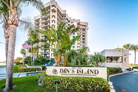 1600 Gulf Blvd #717 Clearwater, FL 33767