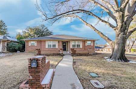 2512 Margaret Drive Arlington, TX 76012