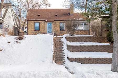 4214 Chowen Avenue N Robbinsdale, MN 55422
