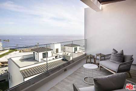 17322 Tramonto Dr #307 Pacific Palisades, CA 90272