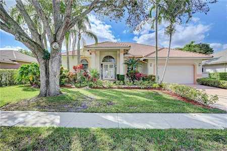 701 NW 101st Ter Plantation, FL 33324