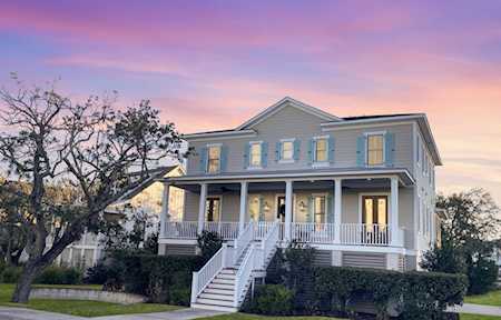 1547 Creek Side Way Charleston, SC 29492