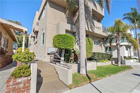 1457 Manhattan Beach Blvd. Blvd #B Manhattan Beach, CA 90266