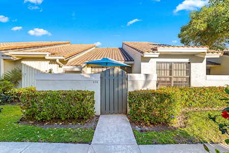 474 Hardwood Place Boca Raton, FL 33431