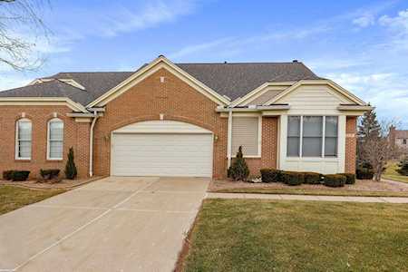1308 Rock Valley Dr Rochester, MI 48307