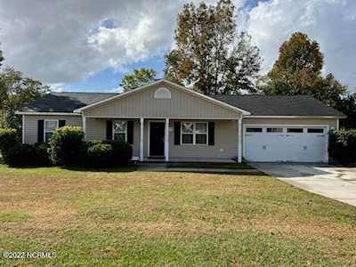 104 Eagle Ridge Drive Beulaville, NC 28518
