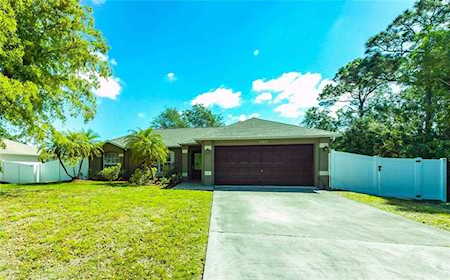 1565 SW Hibiscus St Port Saint Lucie, FL 34983