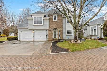 238 Kentucky Way Freehold, NJ 07728