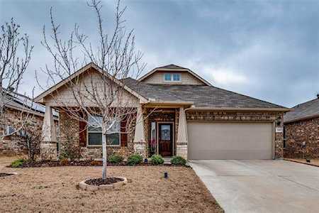 10605 Summer Place Lane Fort Worth, TX 76140